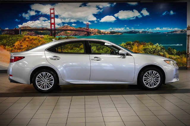 Used 2014 Lexus ES 350 w/ Premium Package FWD image 5