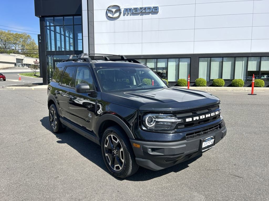 Used 2022 Ford Bronco Sport Outer Banks AWD/4WD image 2