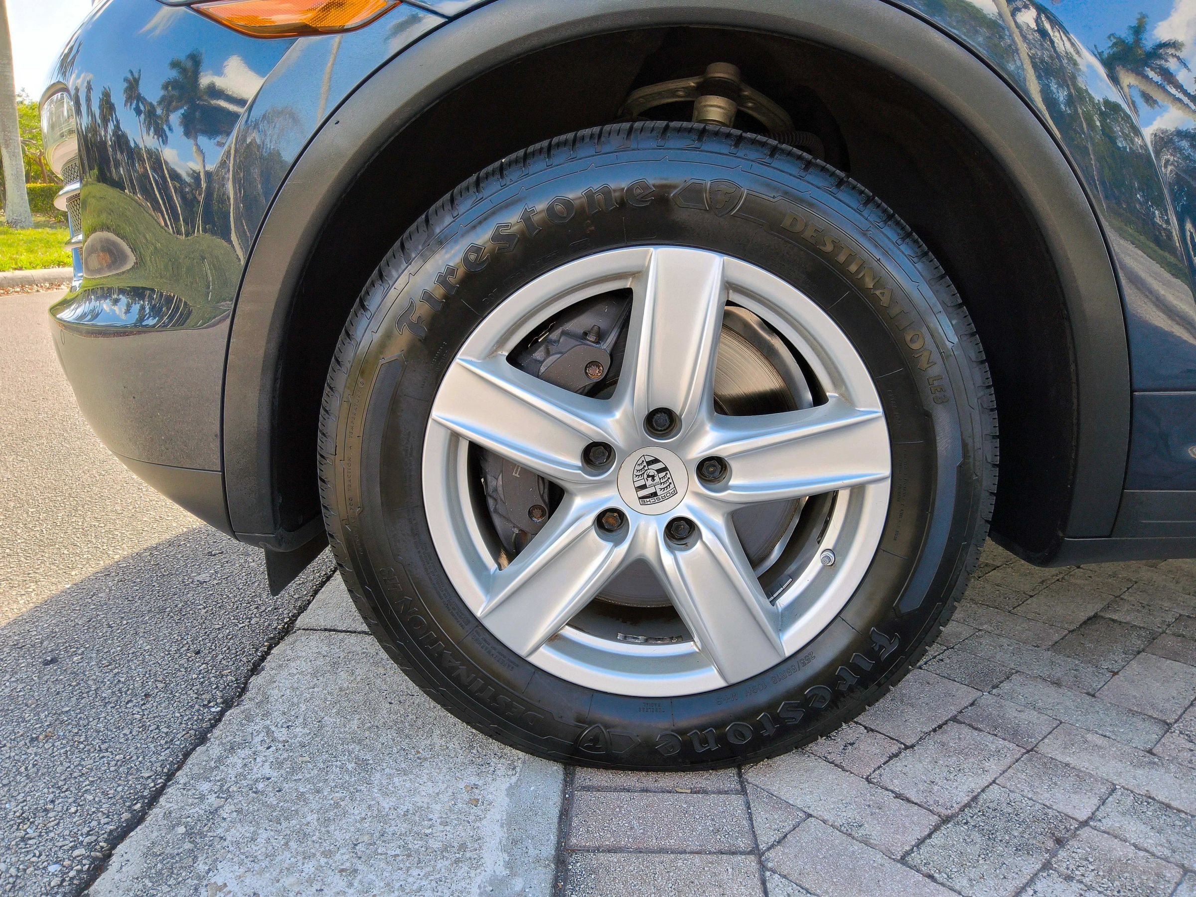 Used 2014 Porsche Cayenne AWD/4WD image 47