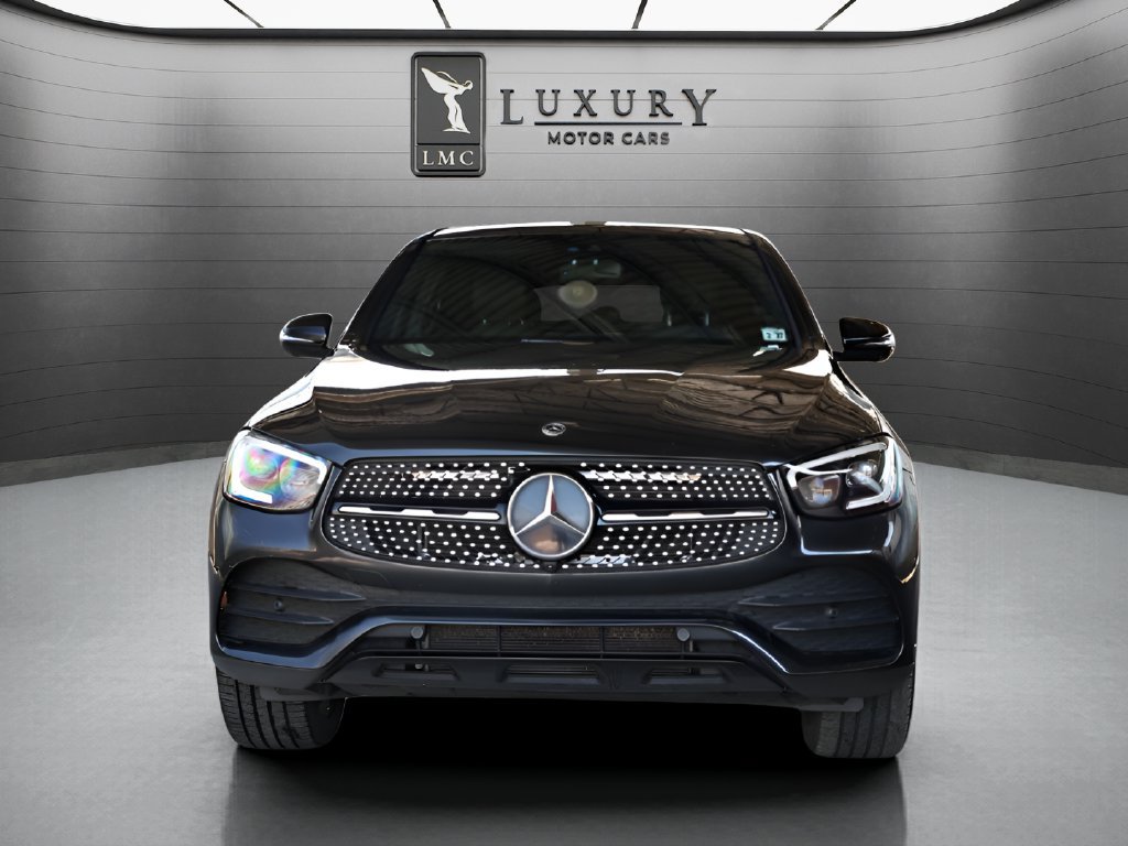 Used 2022 Mercedes-Benz GLC 300 4MATIC Coupe image 3