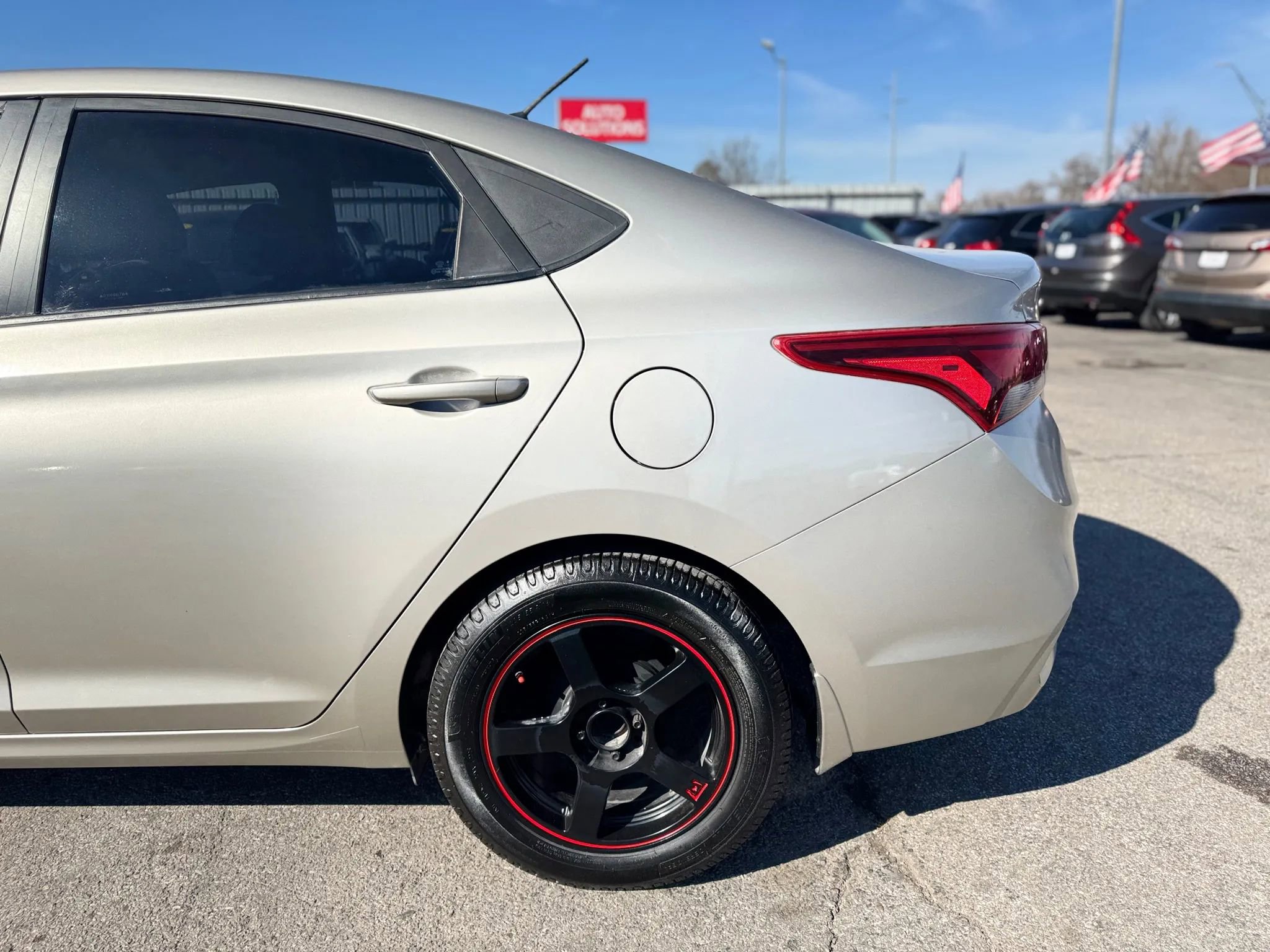 Used 2019 Hyundai Accent SE FWD image 24