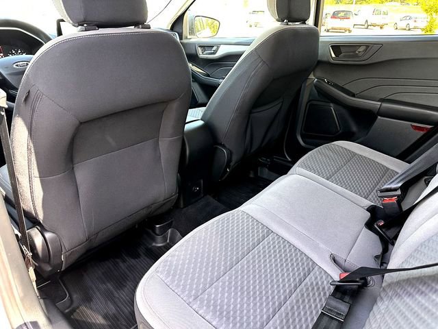 Used 2022 Ford Escape SE image 19