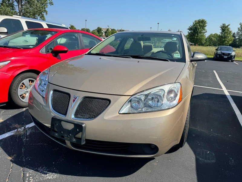 Used 2006 Pontiac G6 Sedan w/ Drivers Package FWD image 2