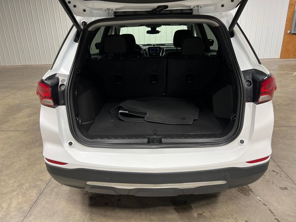 Used 2023 Chevrolet Equinox LT image 12
