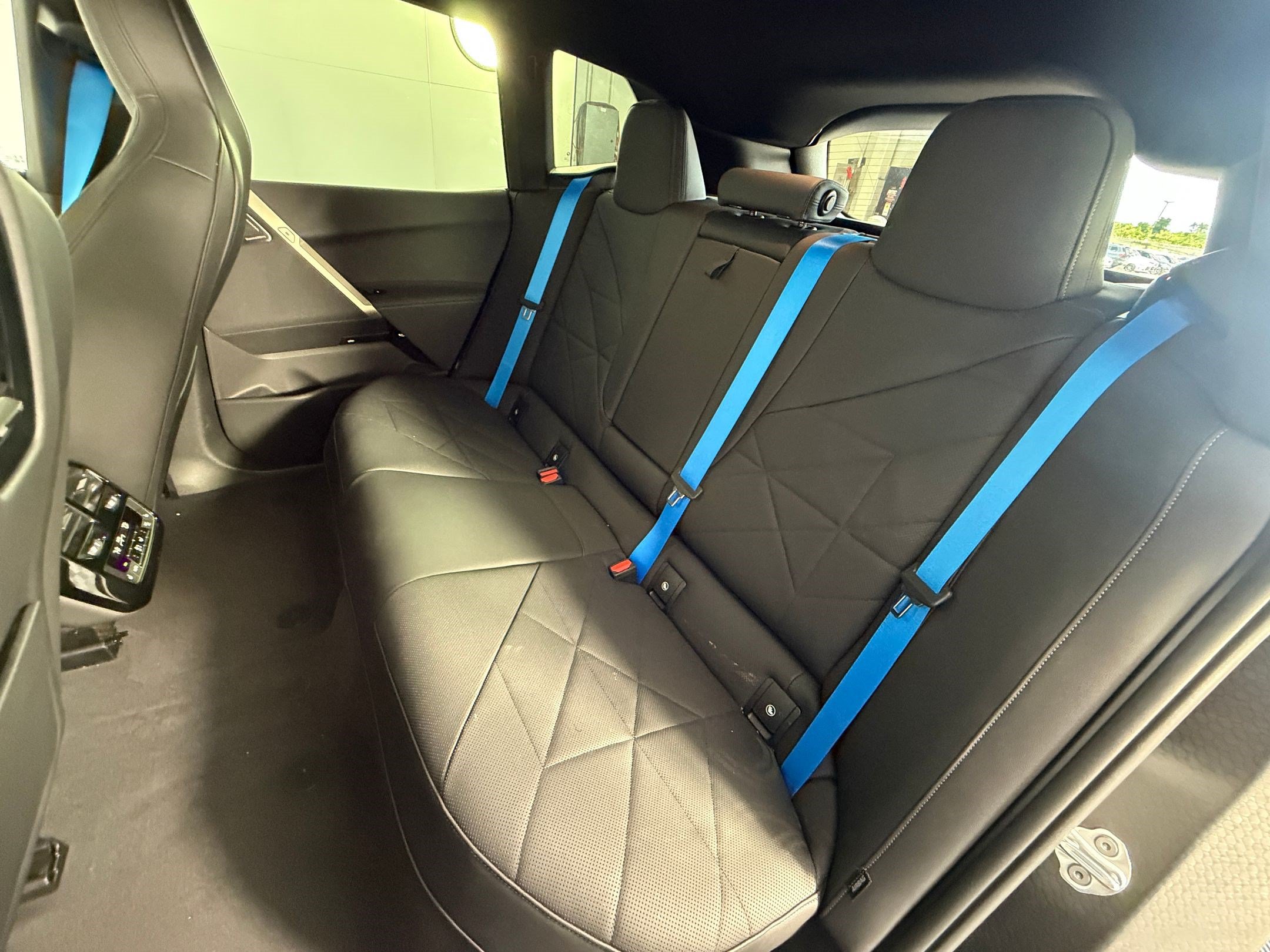 Used 2024 BMW iX M60 AWD/4WD image 23