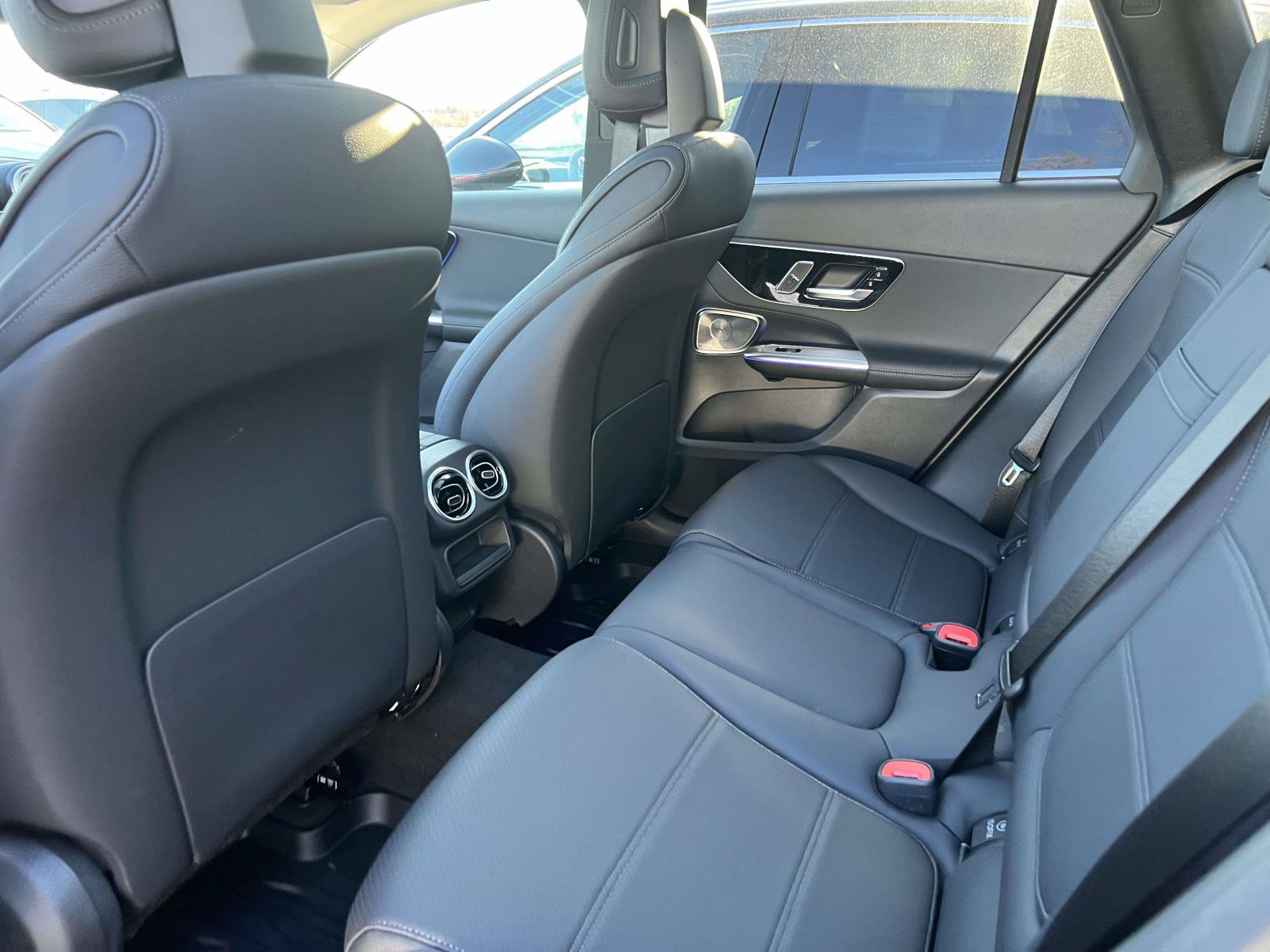 Certified 2025 Mercedes-Benz GLC 350e 4MATIC image 33