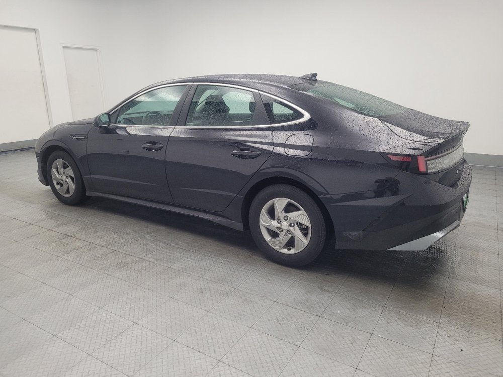 Used 2025 Hyundai Sonata SE FWD image 3