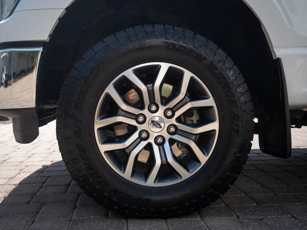 Used 2022 Ford F150 Lariat w/ Trailer Tow Package image 14