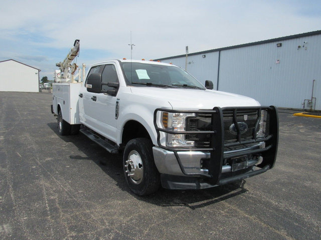 Used 2019 Ford F350 XL w/ Power Equipment Group AWD/4WD image 3