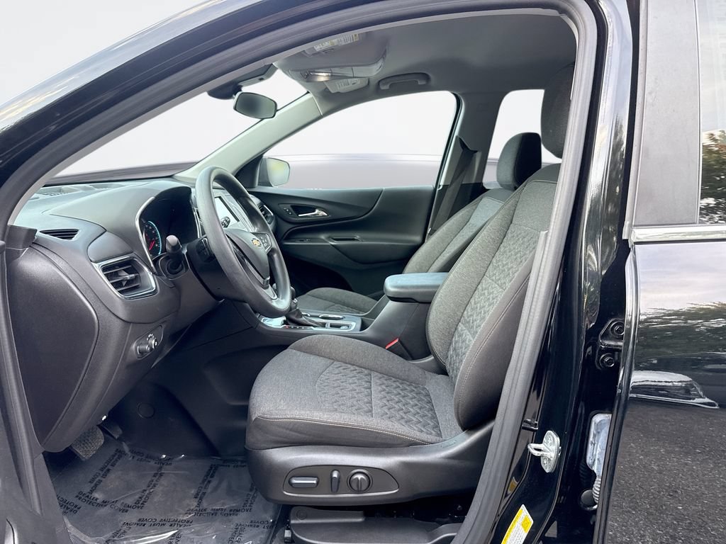 Used 2024 Chevrolet Equinox LT FWD image 13