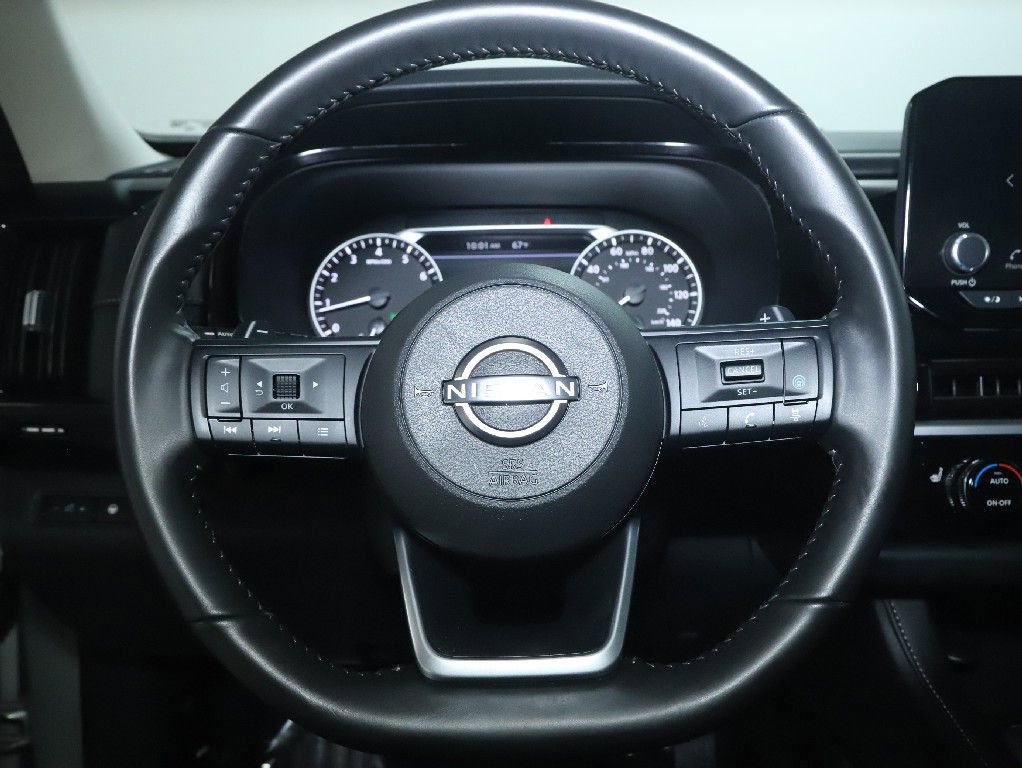 Certified 2025 Nissan Pathfinder SV FWD image 22