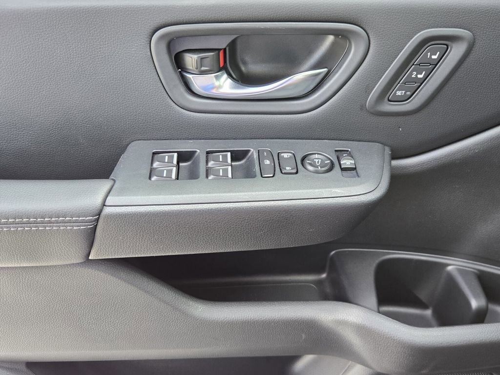 Certified 2024 Honda Pilot Touring image 27