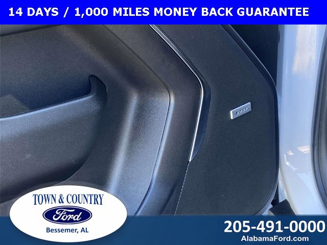 Used 2024 Chevrolet Suburban Z71 w/ Luxury Package image 17