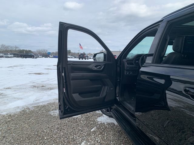 Certified 2023 Chevrolet Suburban RST w/ Luxury Package AWD/4WD image 24