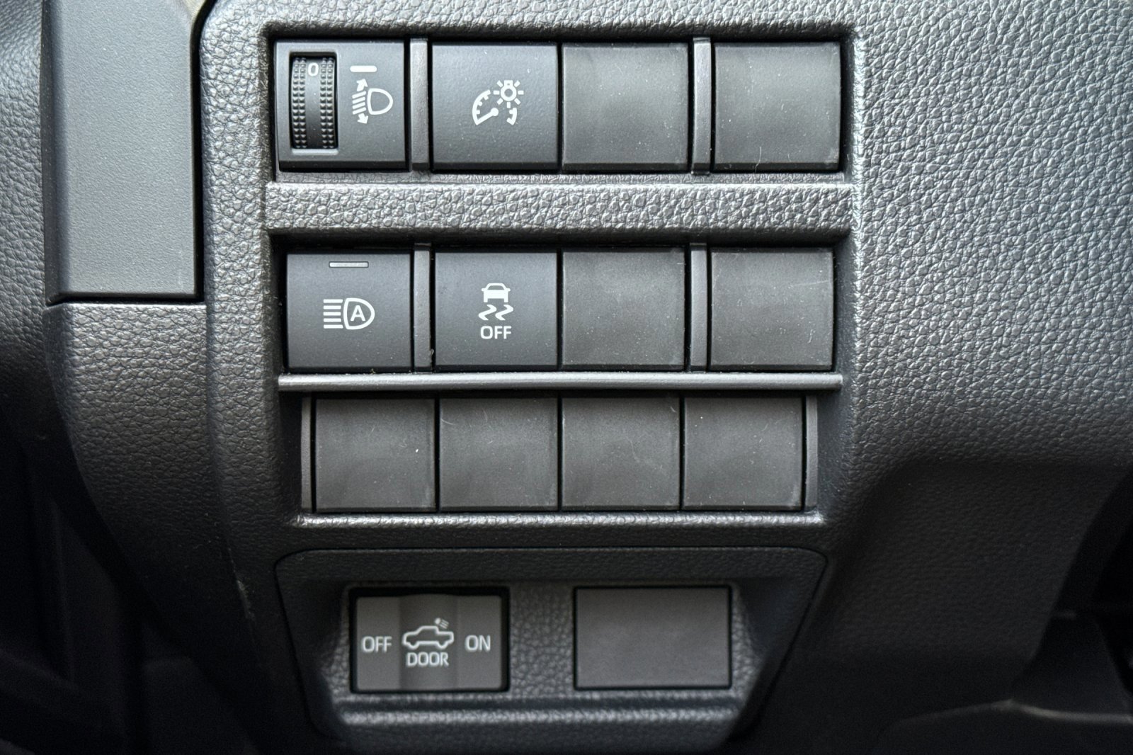 New 2025 Toyota Tacoma SR image 26