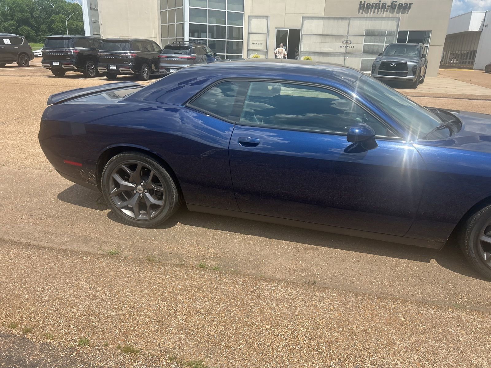 Used 2017 Dodge Challenger SXT w/ Sound Group RWD image 9