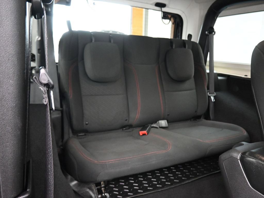 Used 2021 Jeep Wrangler Rubicon image 38