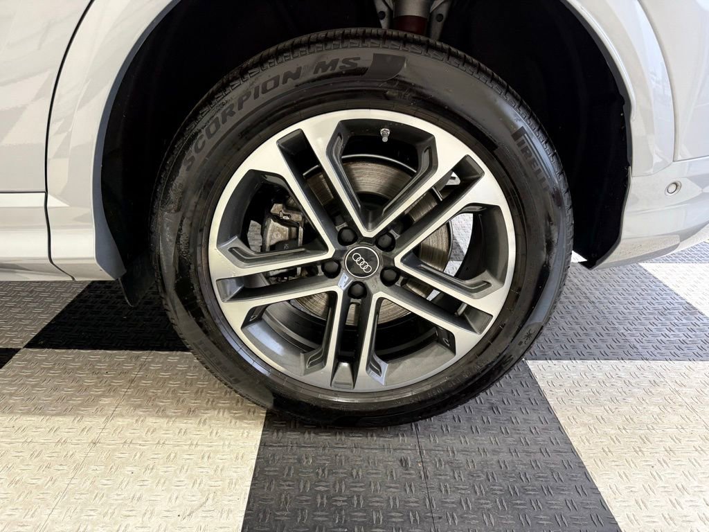 Used 2025 Audi Q5 Premium Plus image 12