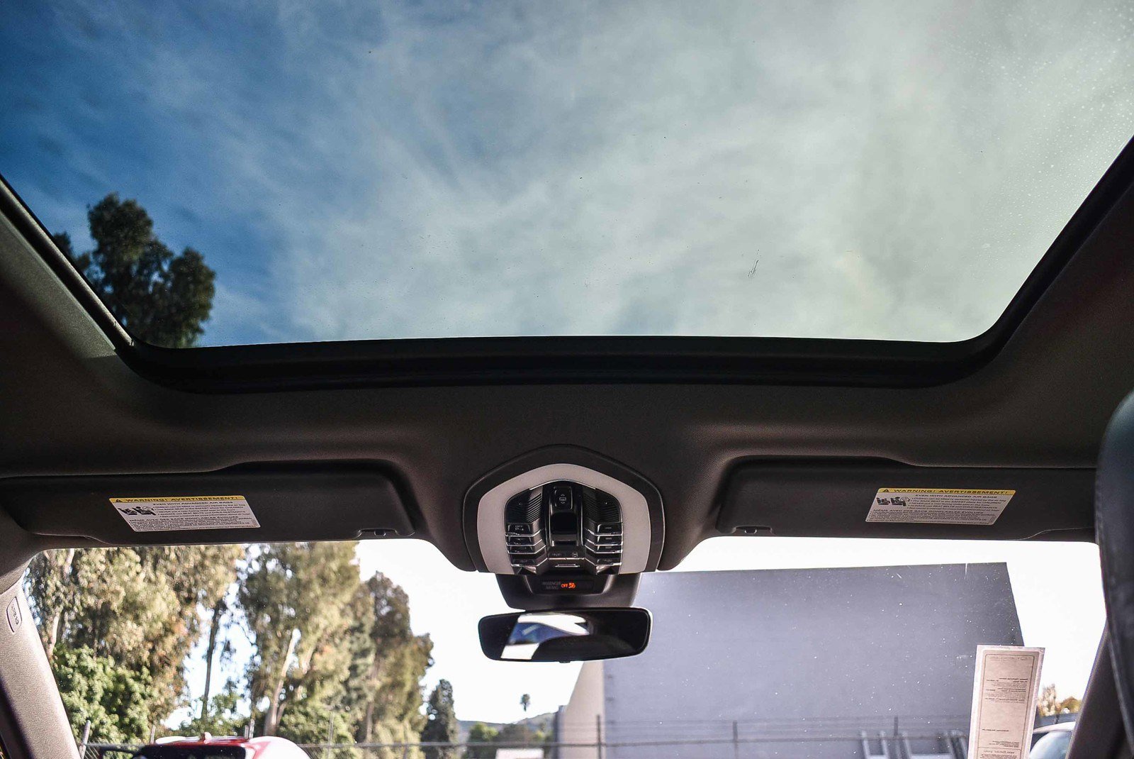 Used 2022 Porsche Macan image 24