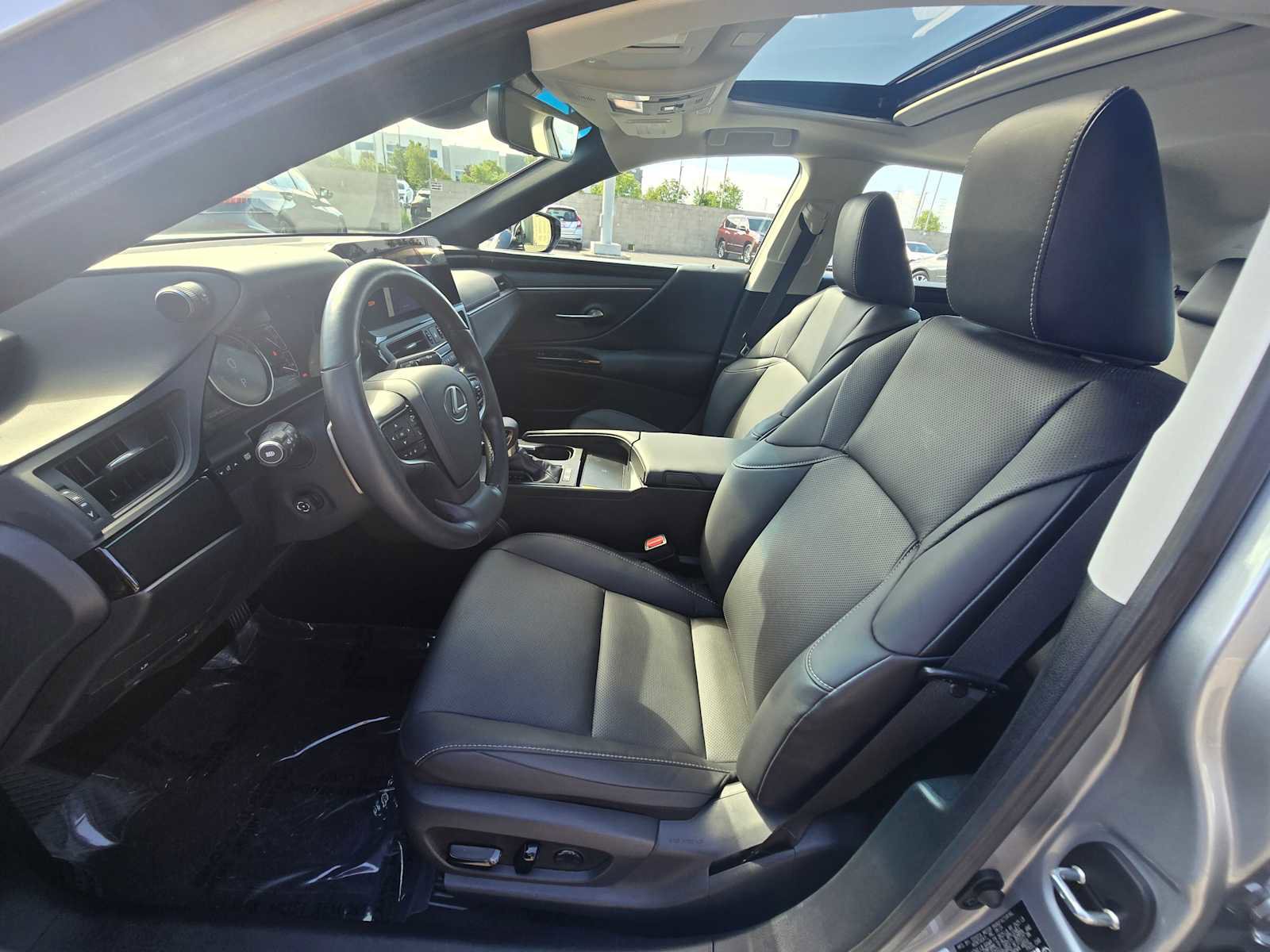 Certified 2025 Lexus ES 300h w/ Premium Package FWD image 21
