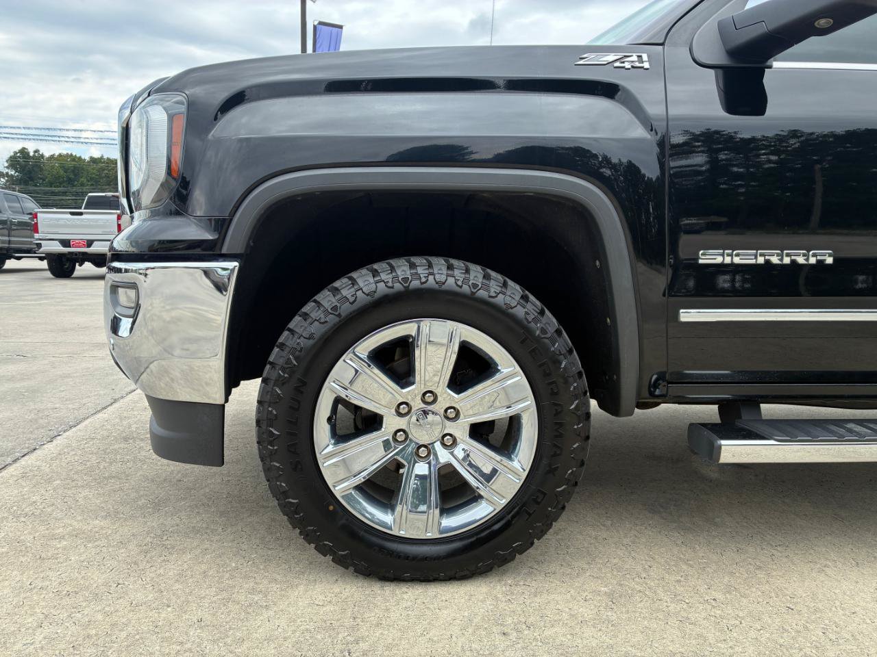 Used 2017 GMC Sierra 1500 SLT AWD/4WD image 7