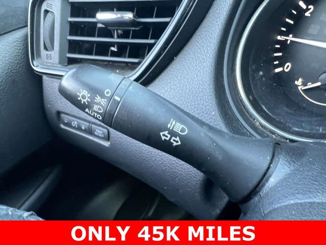 Used 2018 Nissan Rogue SV image 28