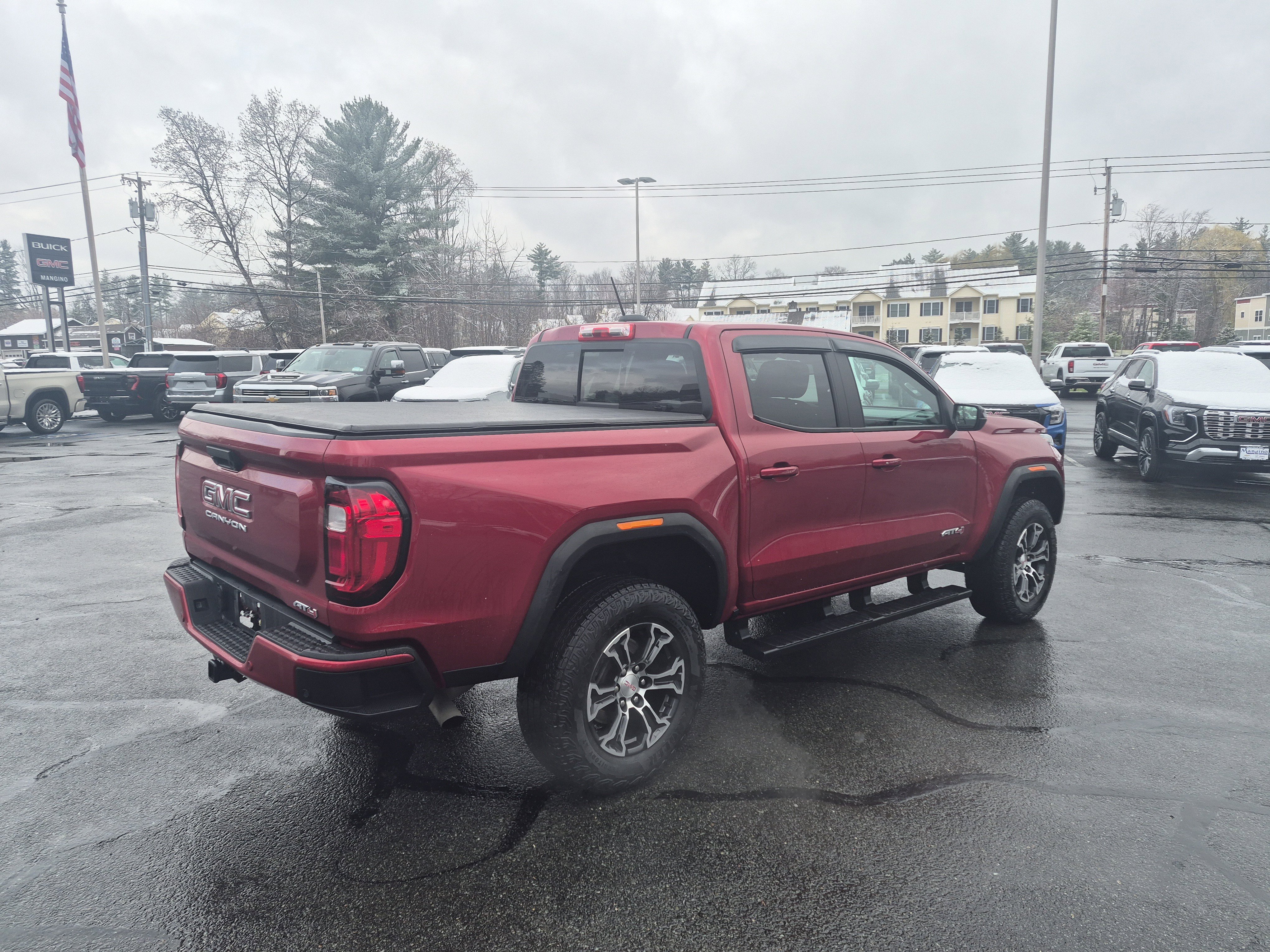 Used 2023 GMC Canyon AT4 w/ AT4 Premium Package image 5