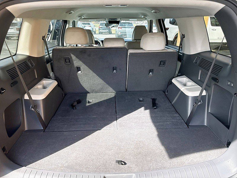 Used 2025 Hyundai Santa Fe SE image 13