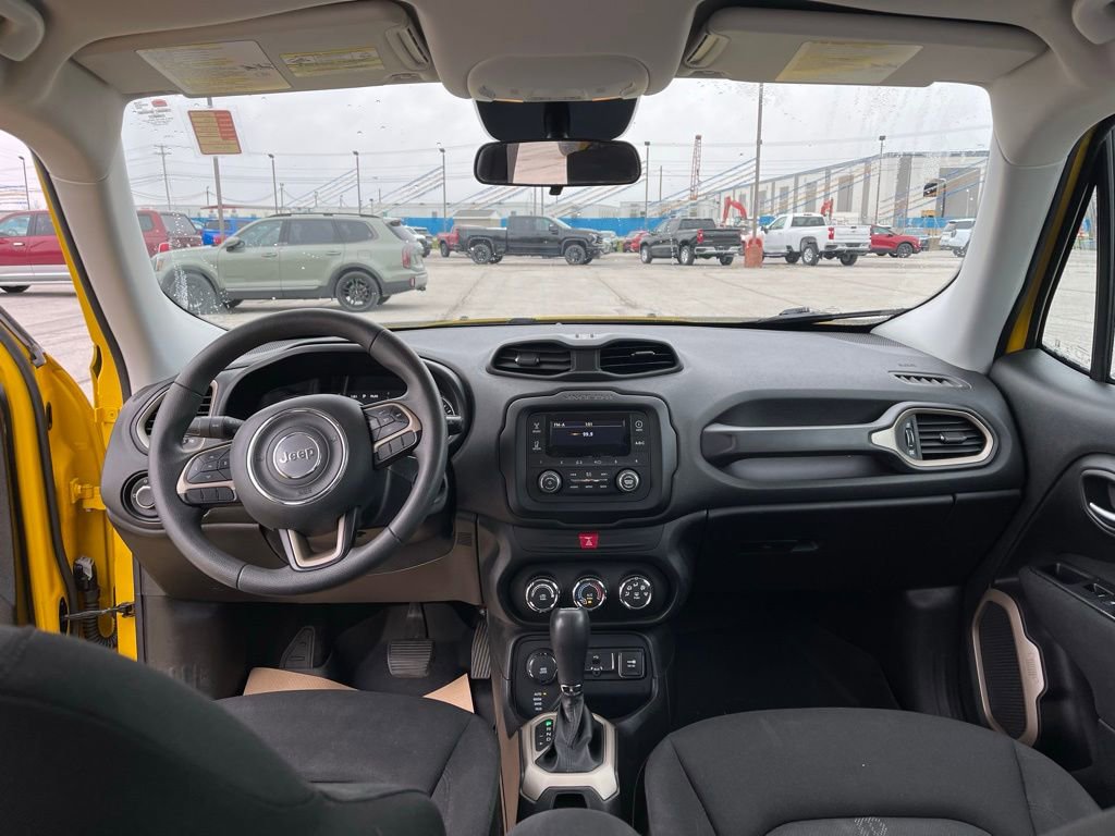 Used 2016 Jeep Renegade Sport w/ Power & Air Group image 13