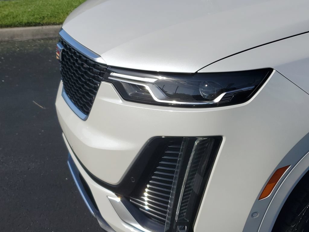 Certified 2023 Cadillac XT6 Premium Luxury w/ Technology Package FWD image 10