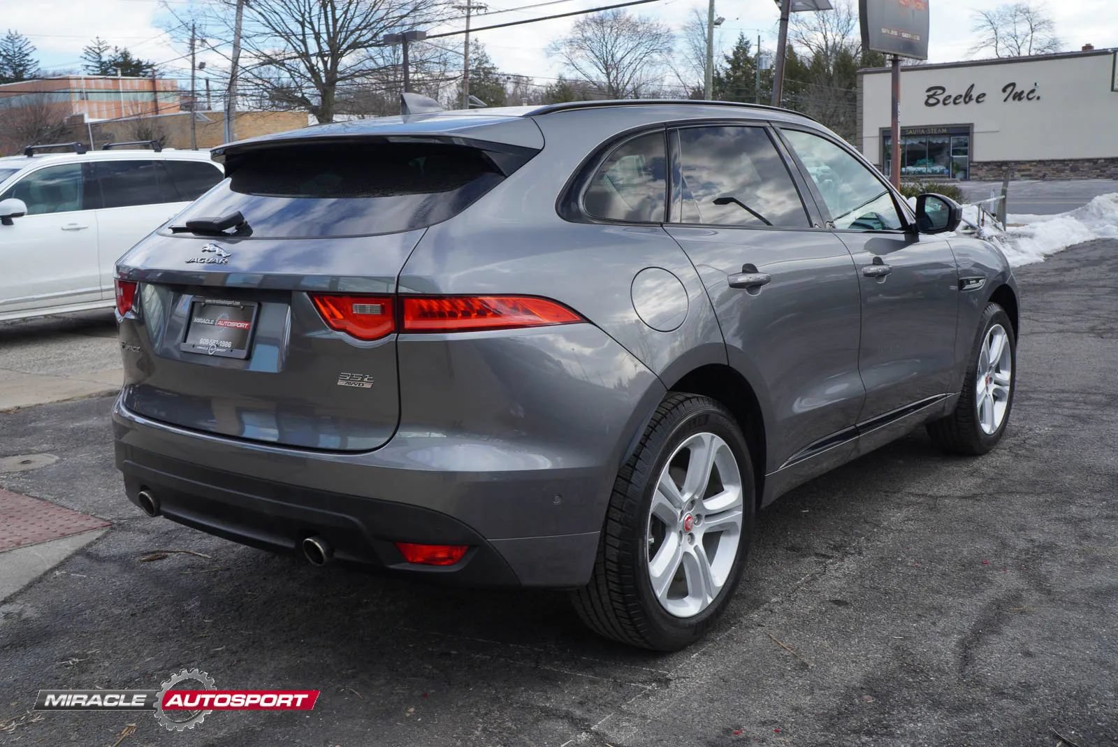 Used 2017 Jaguar F-PACE R-Sport AWD/4WD image 7