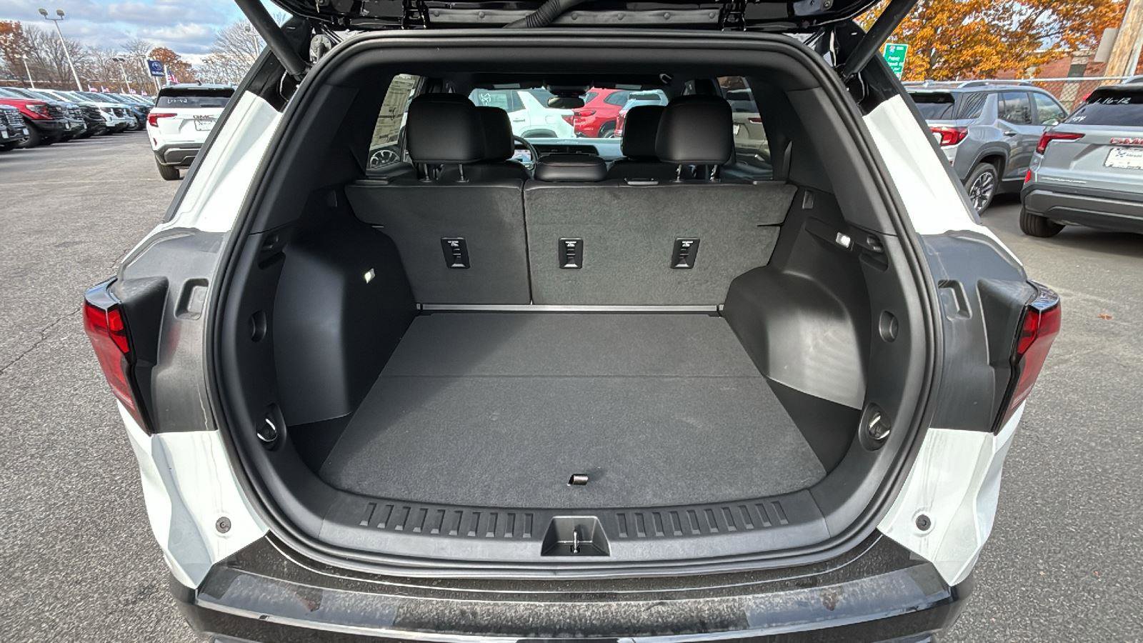 New 2026 GMC Terrain AT4 w/ Convenience Package III image 29