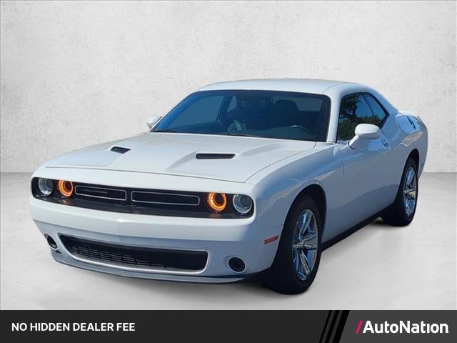 Used 2021 Dodge Challenger SXT RWD image 1