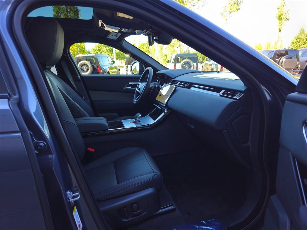 New 2025 Land Rover Range Rover Velar S image 34