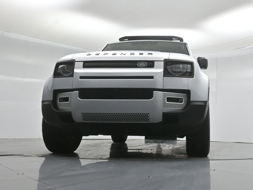 Used 2024 Land Rover Defender 110 S image 45
