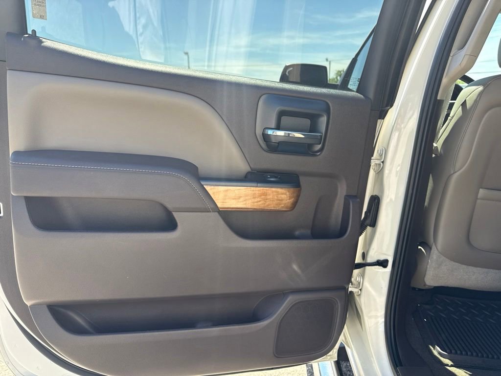 Used 2014 Chevrolet Silverado 1500 LTZ w/ LTZ Plus Package AWD/4WD image 27