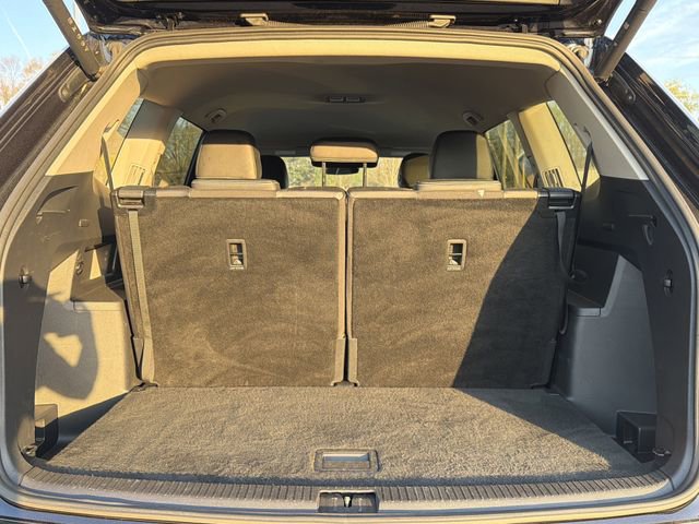 Used 2025 Volkswagen Atlas SE image 13