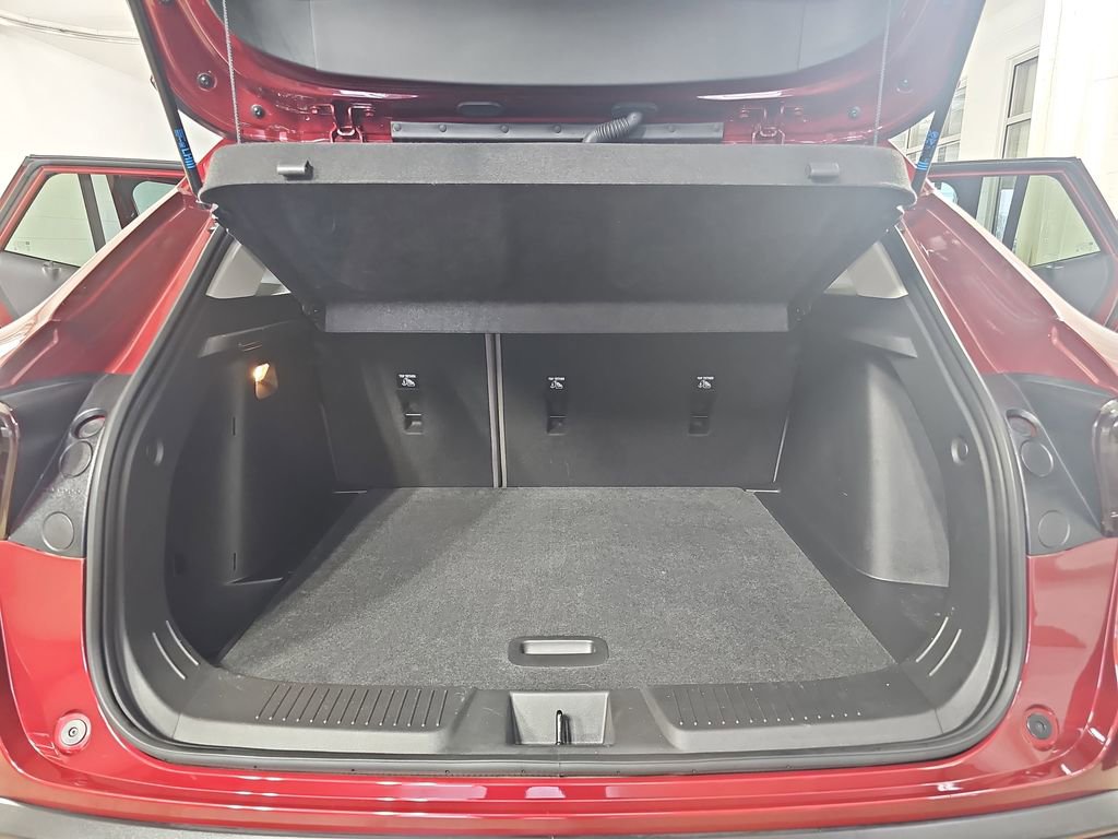 Used 2024 Chevrolet Trax ACTIV w/ Sunroof Package image 15