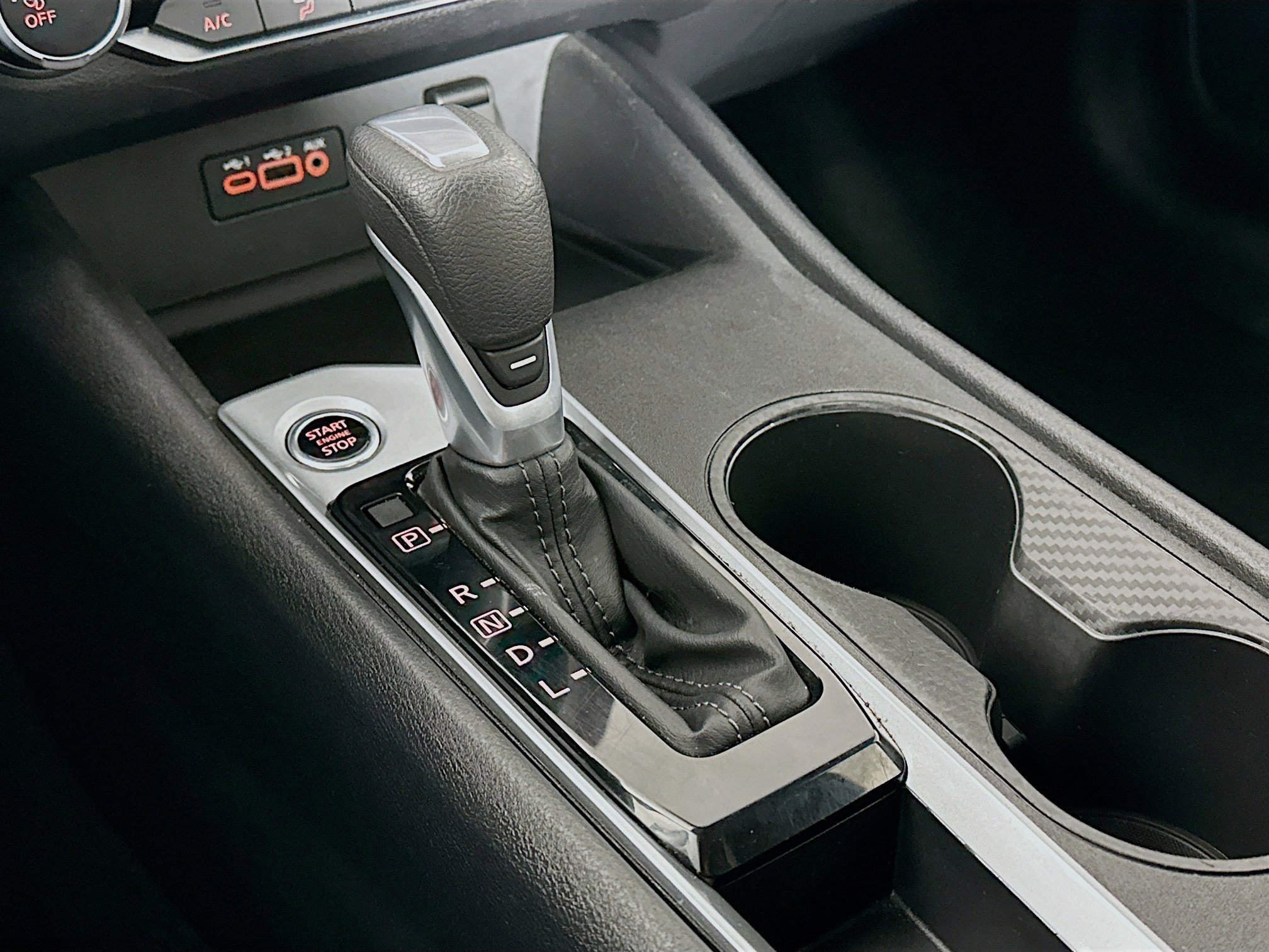 Used 2025 Nissan Altima 2.5 SV image 24