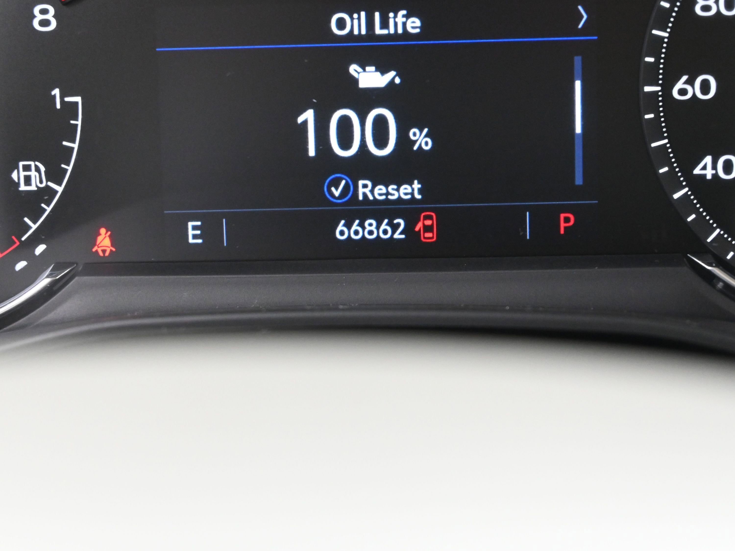 Used 2023 Cadillac XT6 Premium Luxury image 25