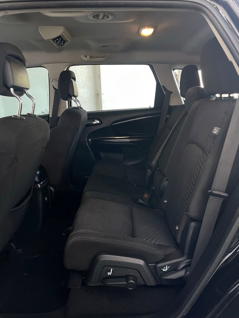 Used 2018 Dodge Journey SE w/ Popular Equipment Group image 11