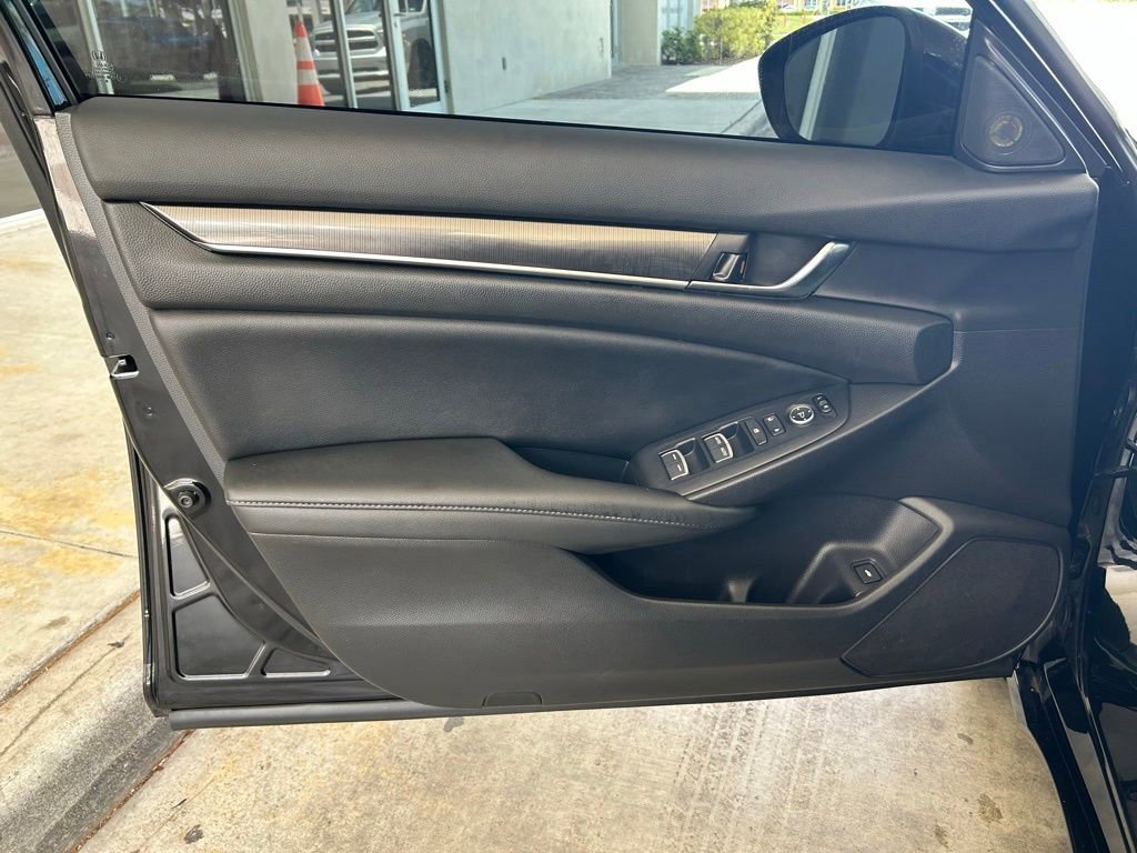 Used 2022 Honda Accord Sport image 30