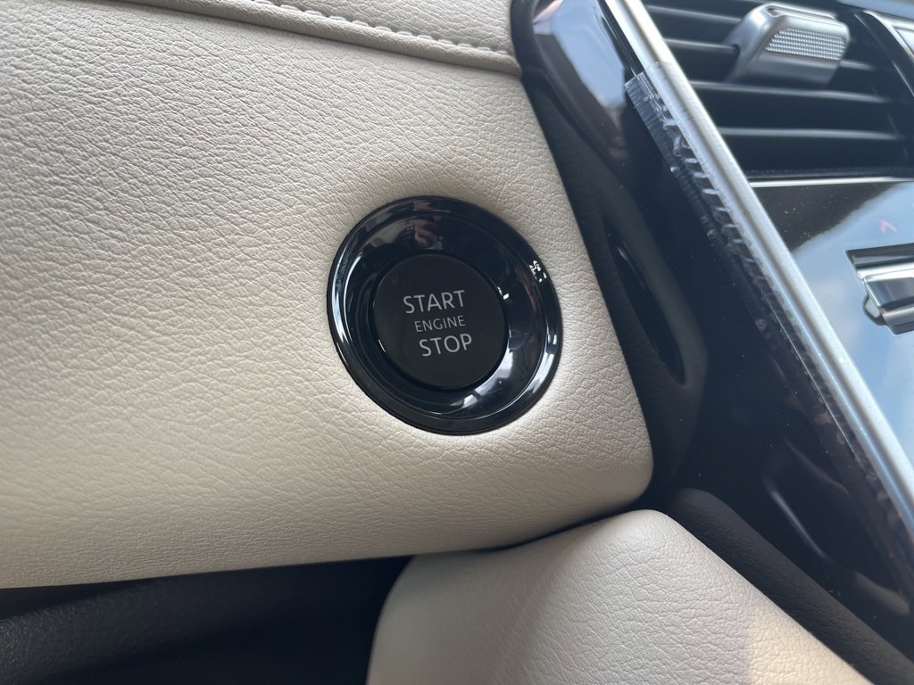 New 2025 Nissan Armada Platinum image 10