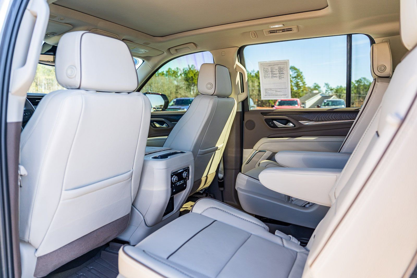 Used 2024 GMC Yukon XL Denali w/ Max Trailering Package image 17