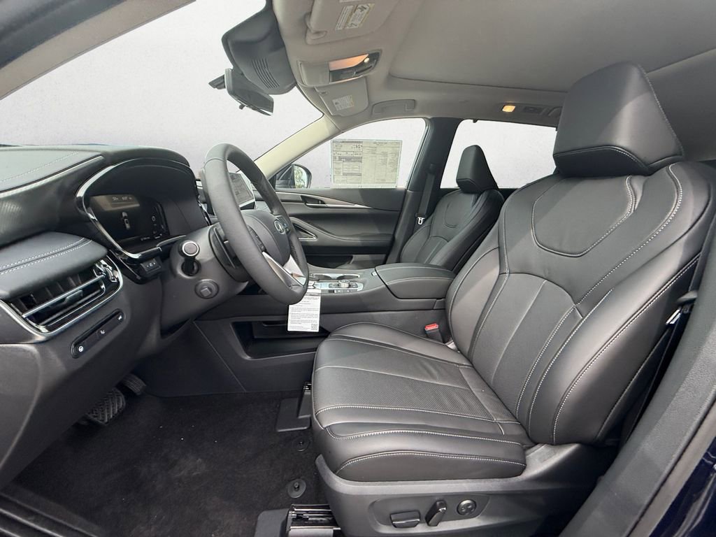 Used 2025 INFINITI QX60 Luxe w/ Vision Package AWD/4WD image 9