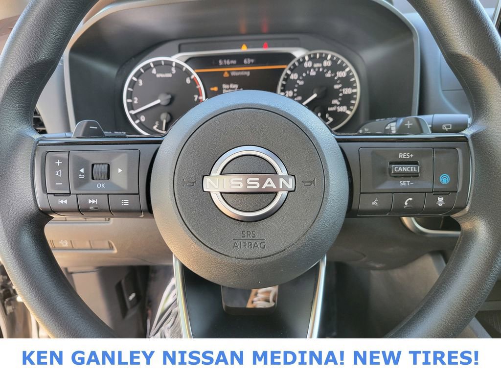 Used 2023 Nissan Rogue SV AWD/4WD image 29