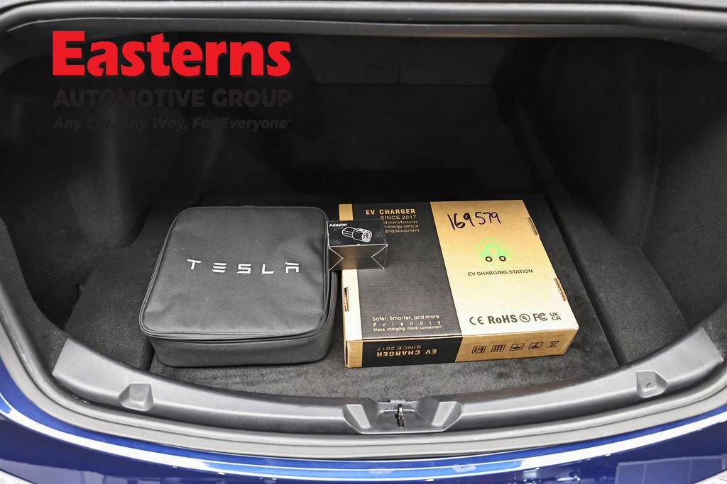 Used 2019 Tesla Model 3 Standard Range image 9