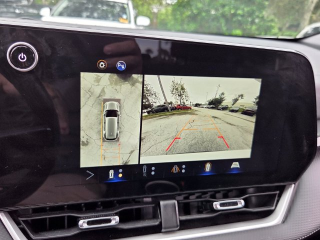 Used 2025 Chevrolet Equinox LT w/ Convenience Package II AWD/4WD image 27