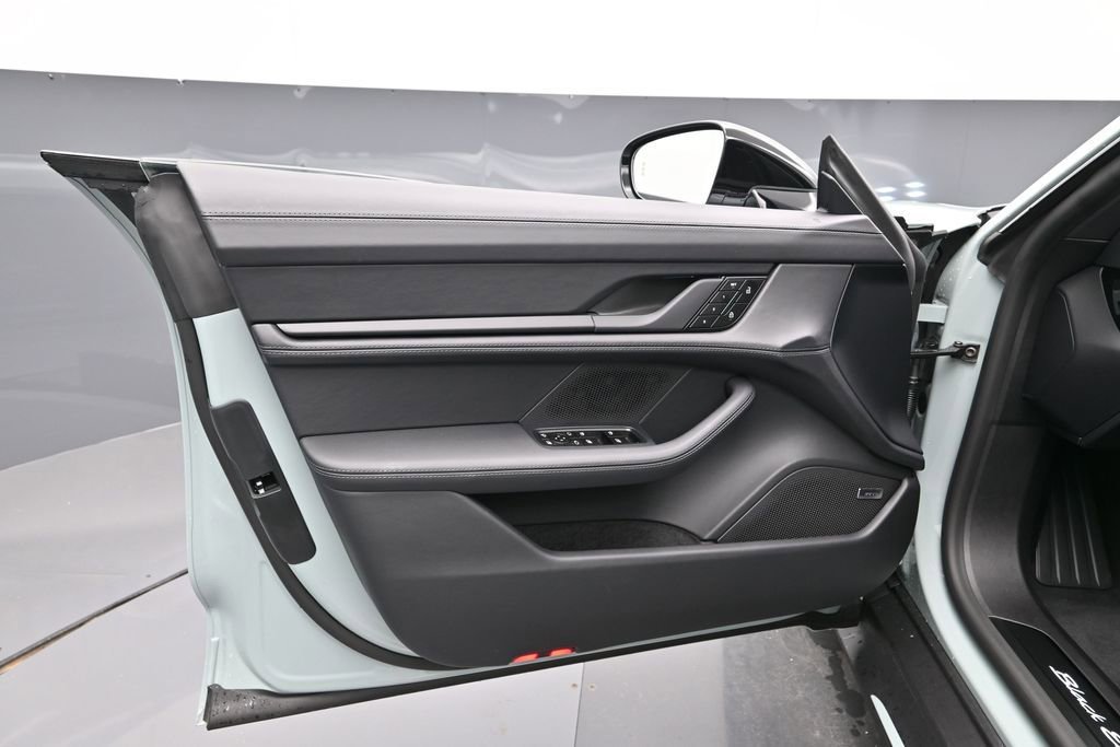 New 2026 Porsche Taycan RWD image 8