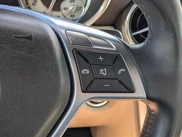 Used 2013 Mercedes-Benz SLK 250 image 5